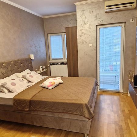 Apartman Studio Diamond Subotica Exterior photo