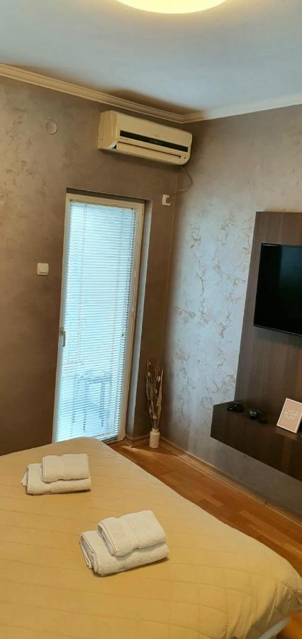 Apartman Studio Diamond Subotica Exterior photo