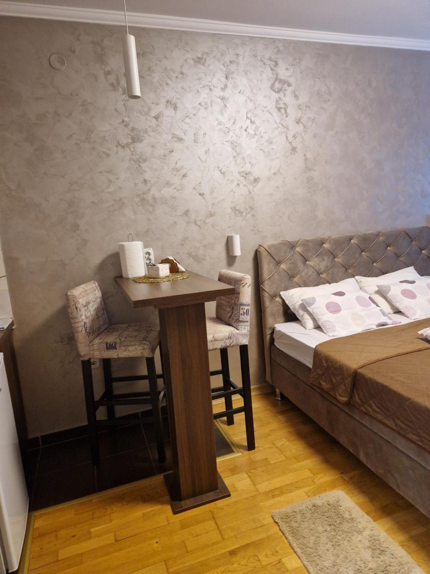Apartman Studio Diamond Subotica Exterior photo